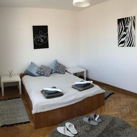 Apartment Swietojerska Warsaw Luaran gambar