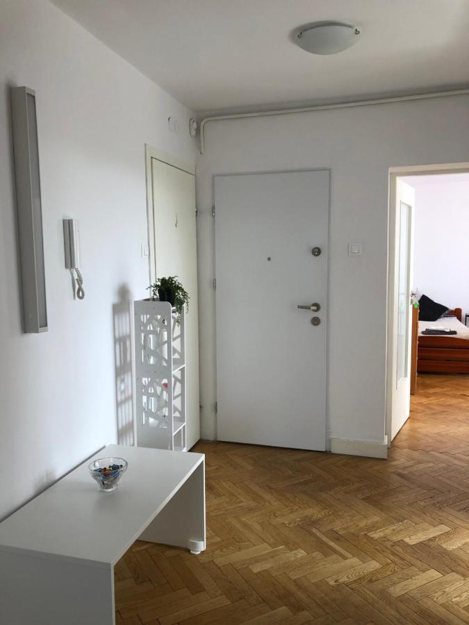 Apartment Swietojerska Warsaw Luaran gambar